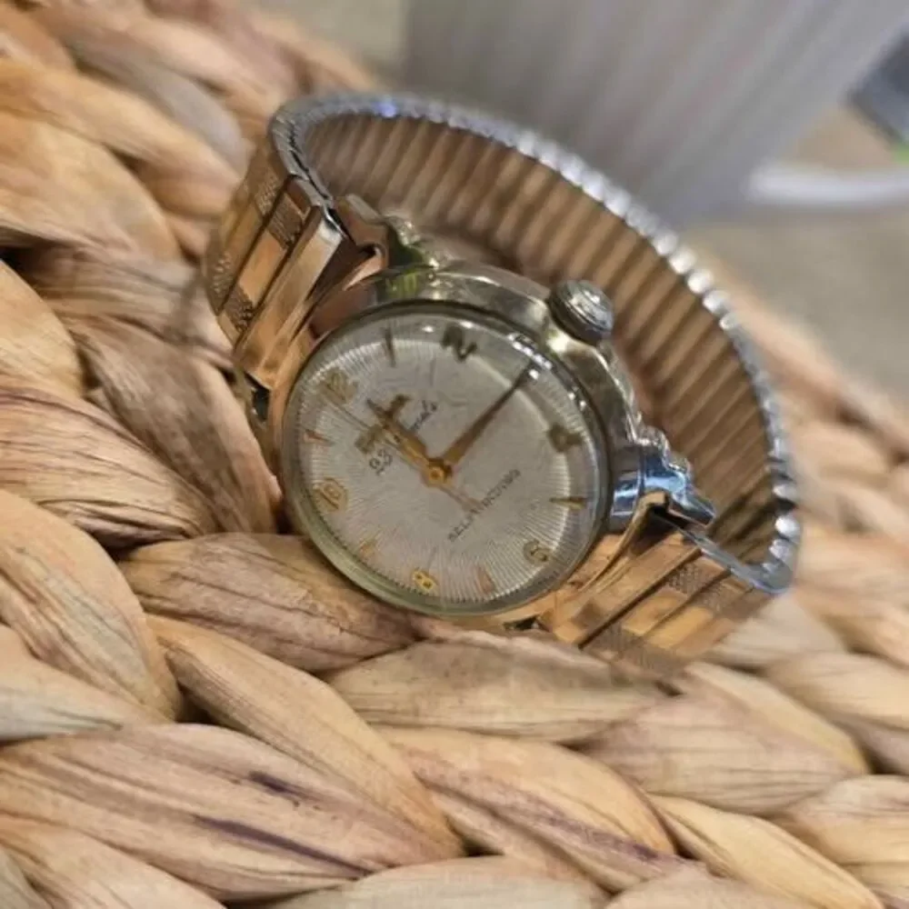 Vintage Bulova 23 Jewel Self-Winding Watch
